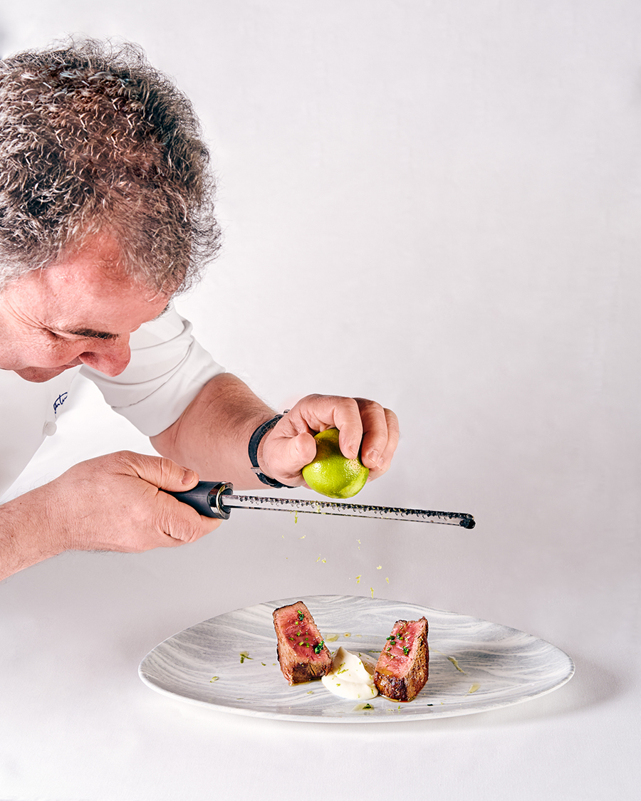 Láminas de presa Aljomar en adobo con puré de coliflor